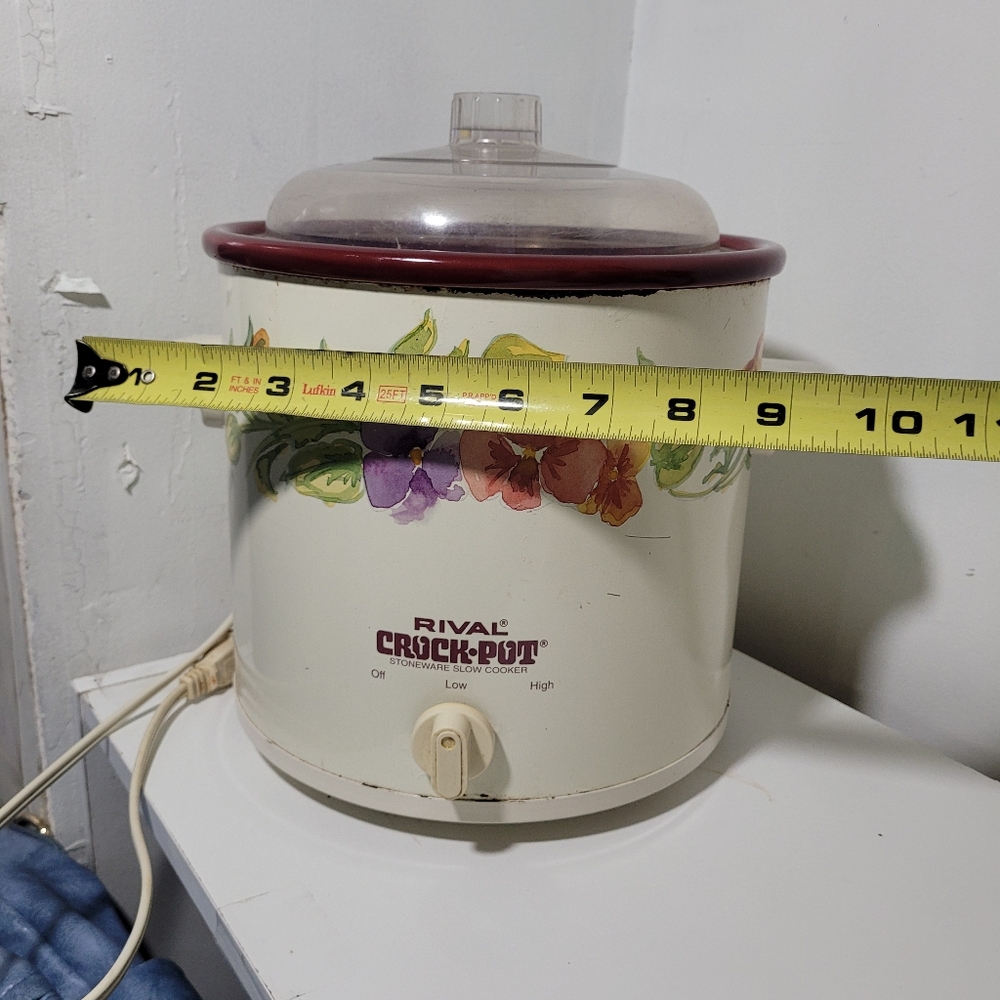 Cream Cookware Slow Cooker with Temperature Control - Picture 5 of 9